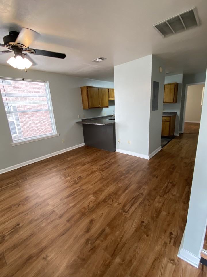 815 W Brevard St #1 - Photo 3 of 25