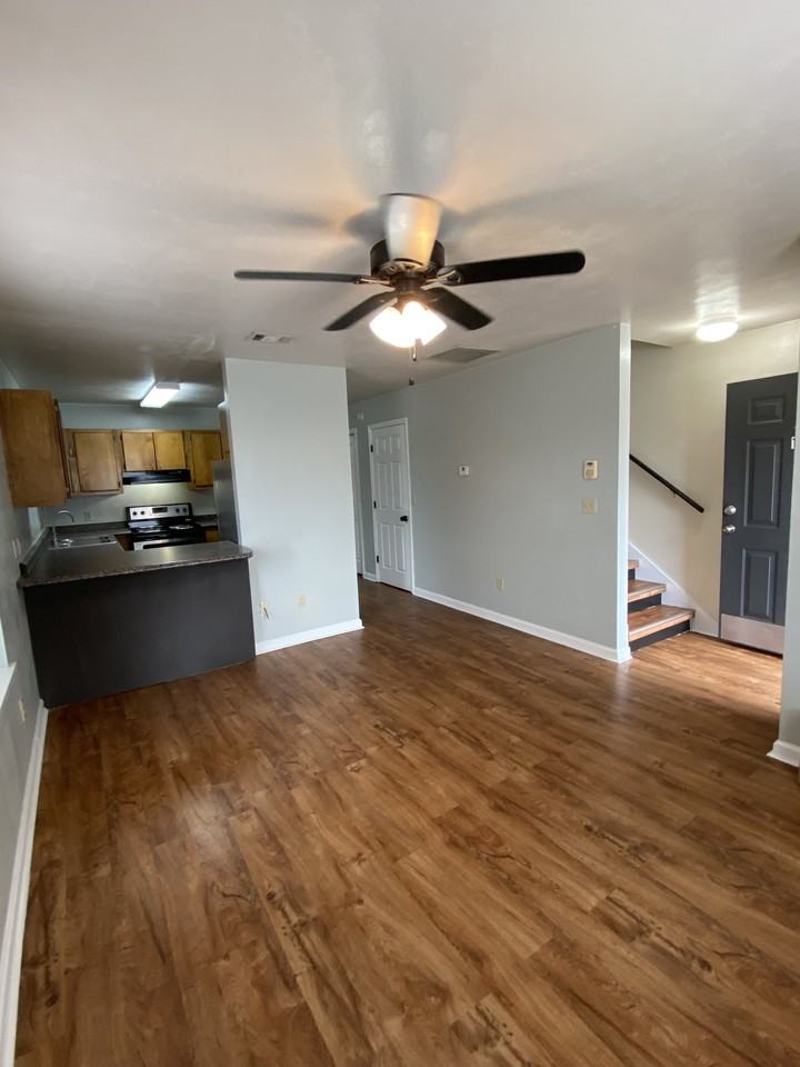 815 W Brevard St #1 - Photo 4 of 25