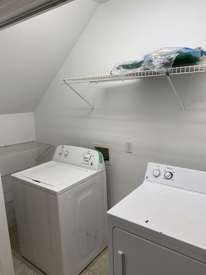 815 W Brevard St #1 - Photo 7 of 25