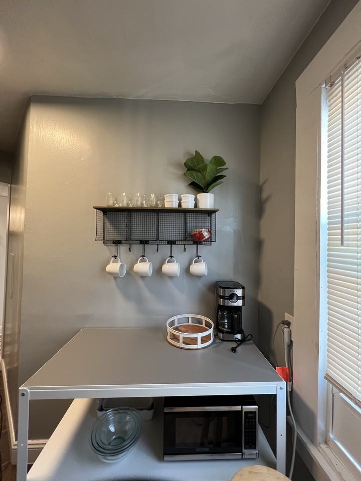 1155 S Plymouth Ave #1 - Photo 3 of 12