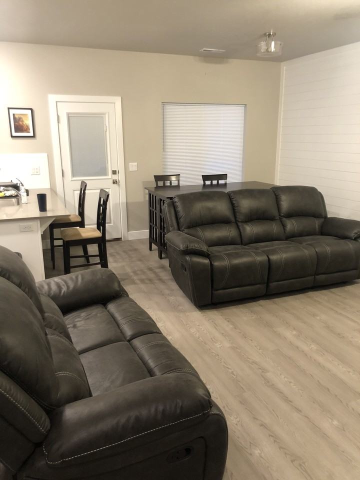 3063 175 W, #1 - Photo 2 of 9