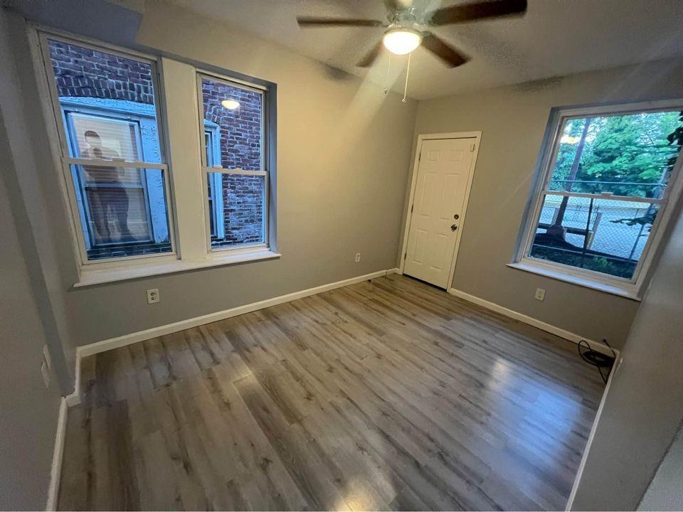 1414 W Sparks St #1 - Photo 3 of 13