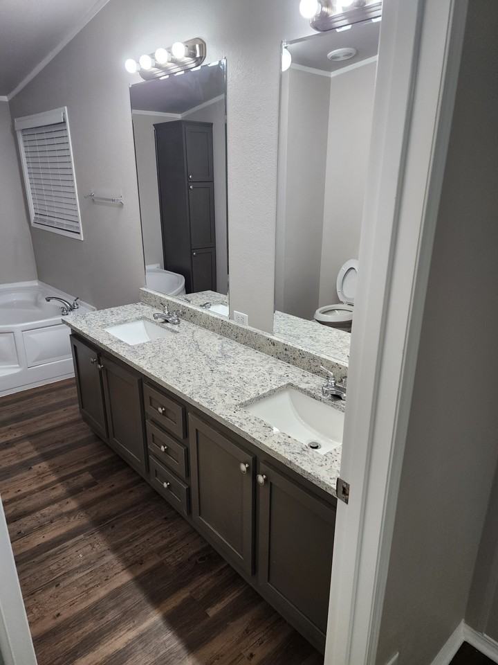 640 Houston - Photo 7 of 22