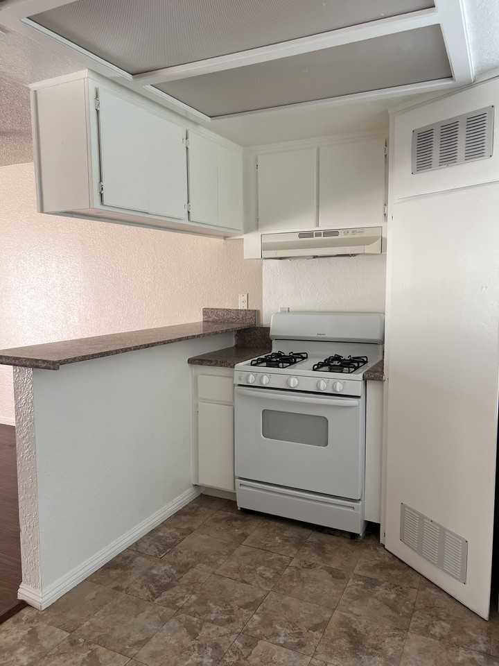 21601 Powhatan Rd #10 - Photo 4 of 21