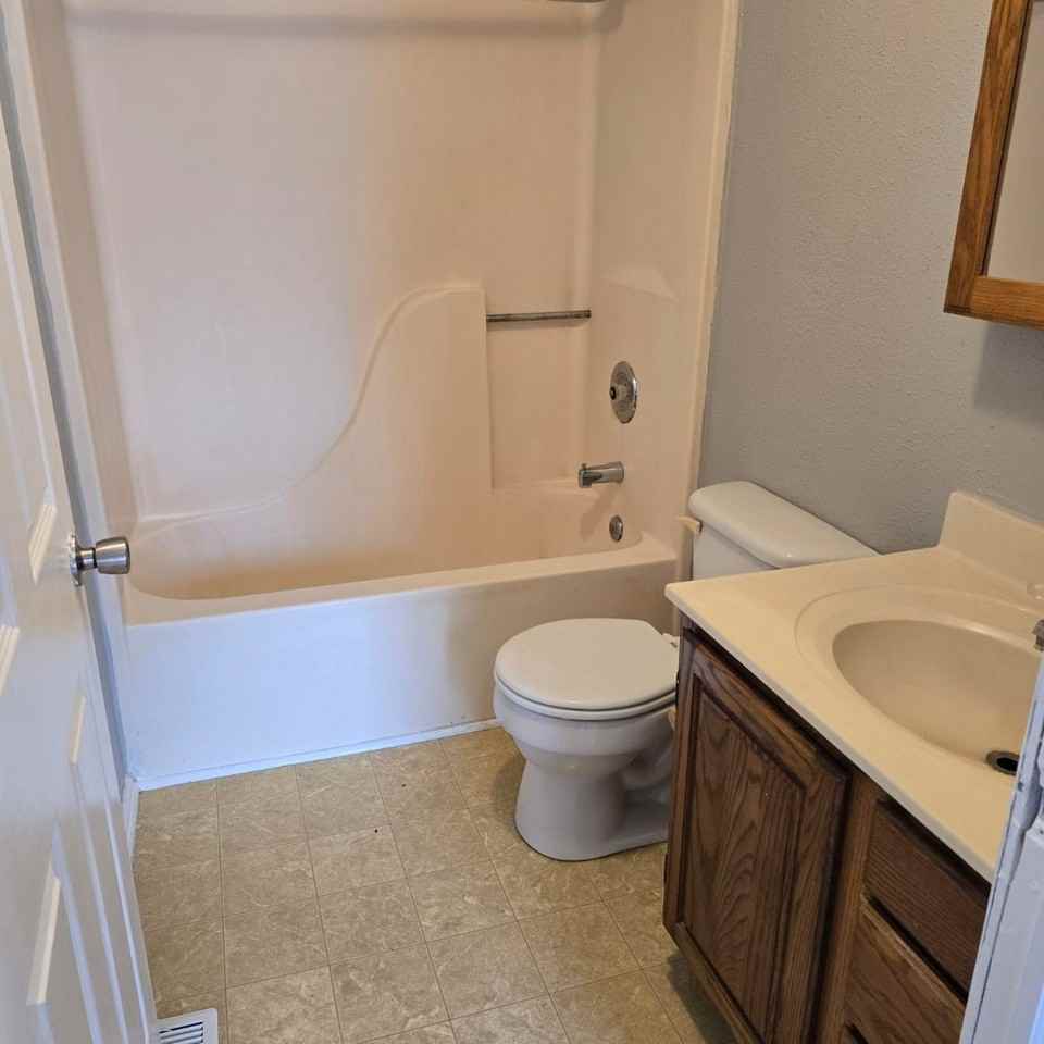 4915 Us #24A - Photo 2 of 4