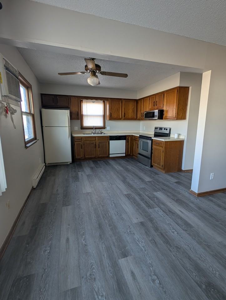 265 5th St #2 - Photo 4 of 9