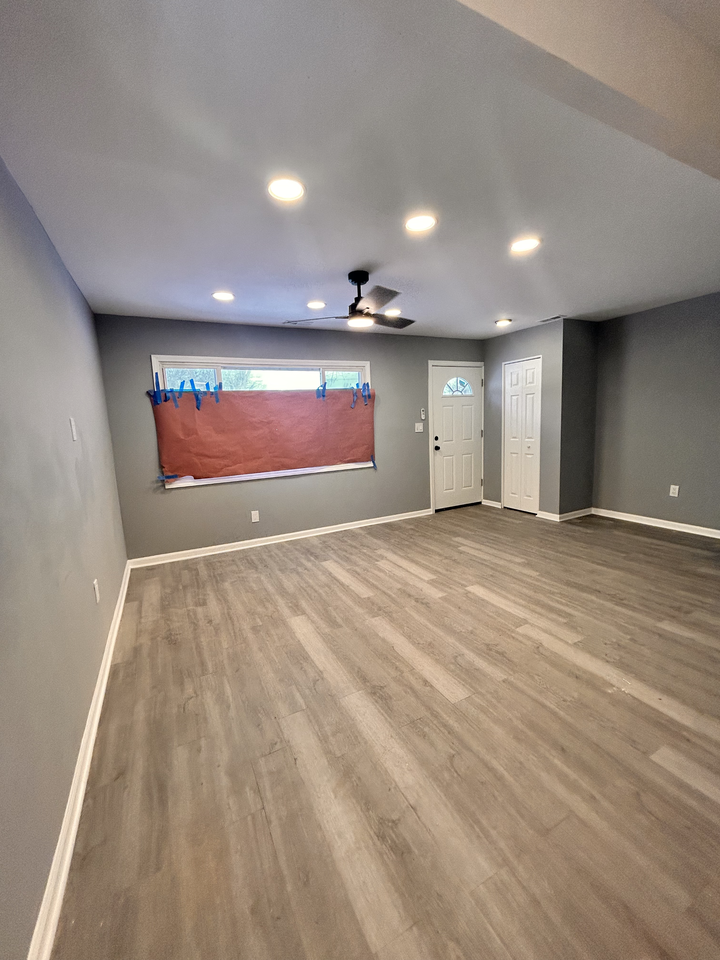 2025 Central Dr - Photo 6 of 15