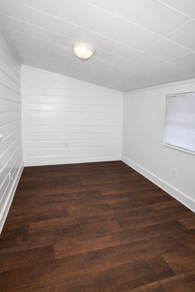 645 W Davis Loop - Photo 7 of 9