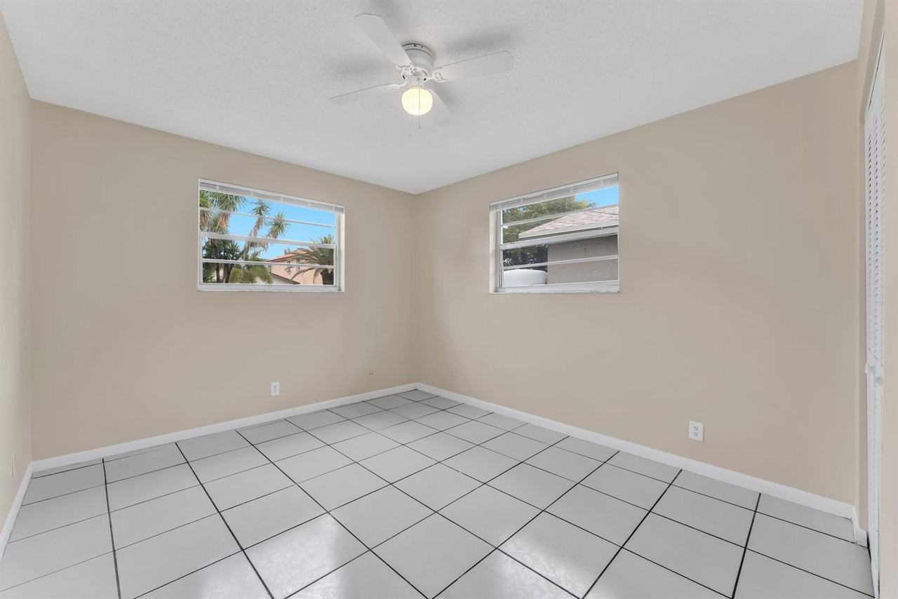 2444 Raleigh St - Photo 7 of 9