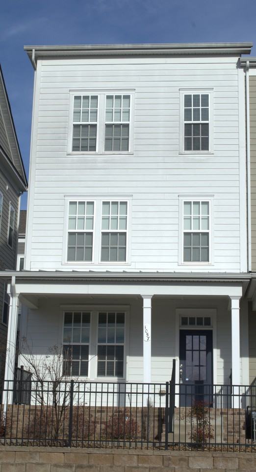 1057 Vida Way #0 - Photo 2 of 28