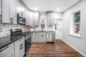 featured image of 515 Delamore Pl