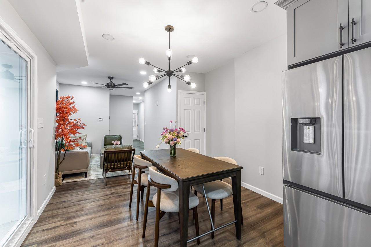 515 Delamore Pl - Photo 5 of 36