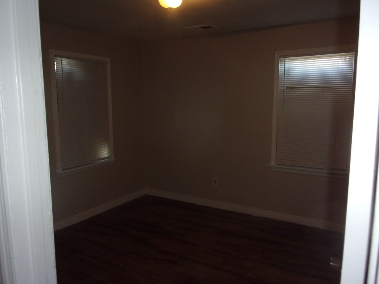 1290 N Mcneil St - Photo 6 of 10