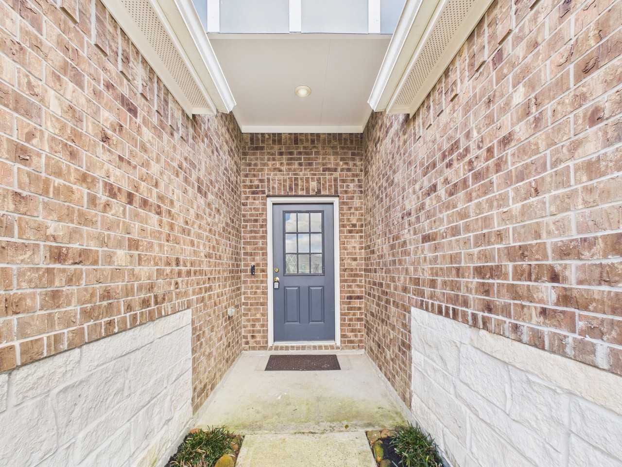 2002 Brisa Ln - Photo 5 of 34