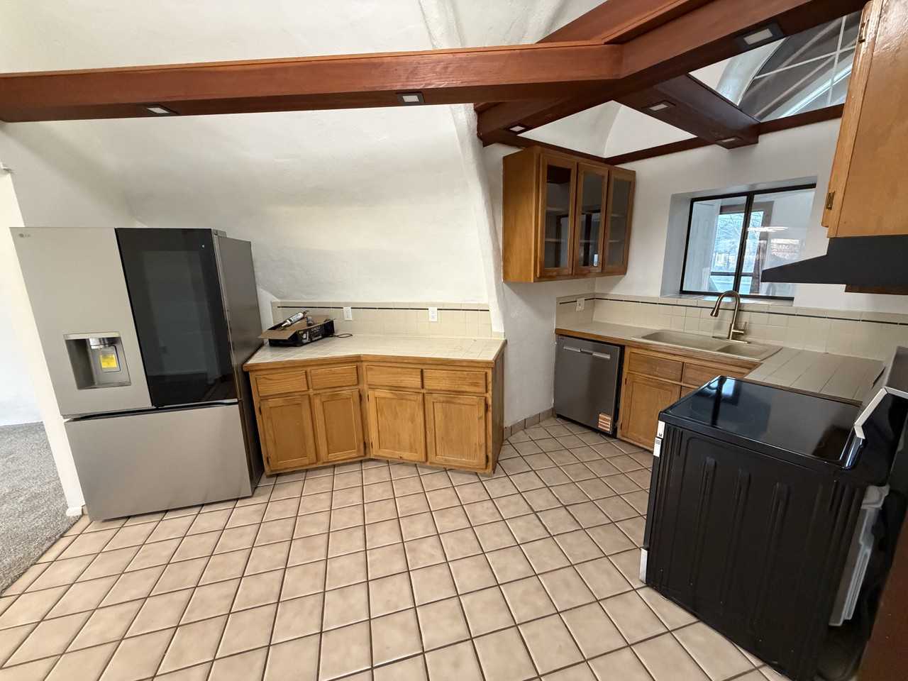 209 Mesilla Dr - Photo 5 of 30