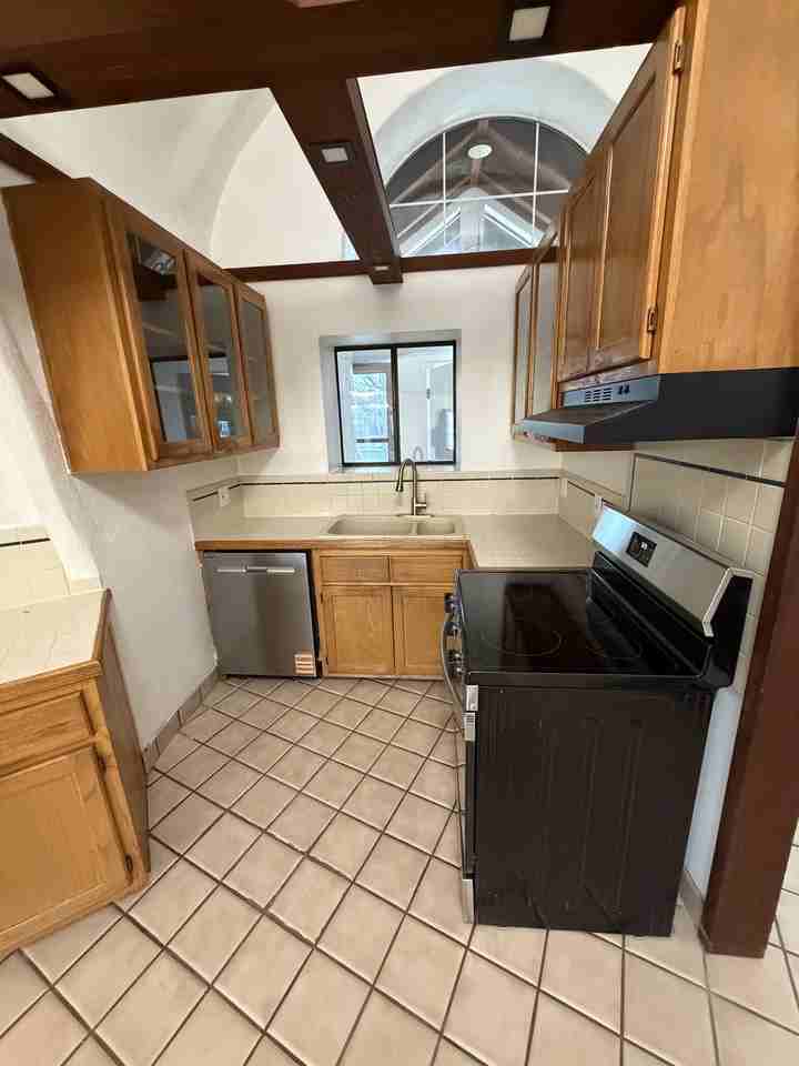 209 Mesilla Dr - Photo 6 of 30