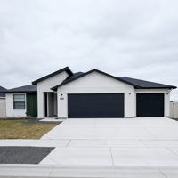 featured image of 7557 E Flyway St