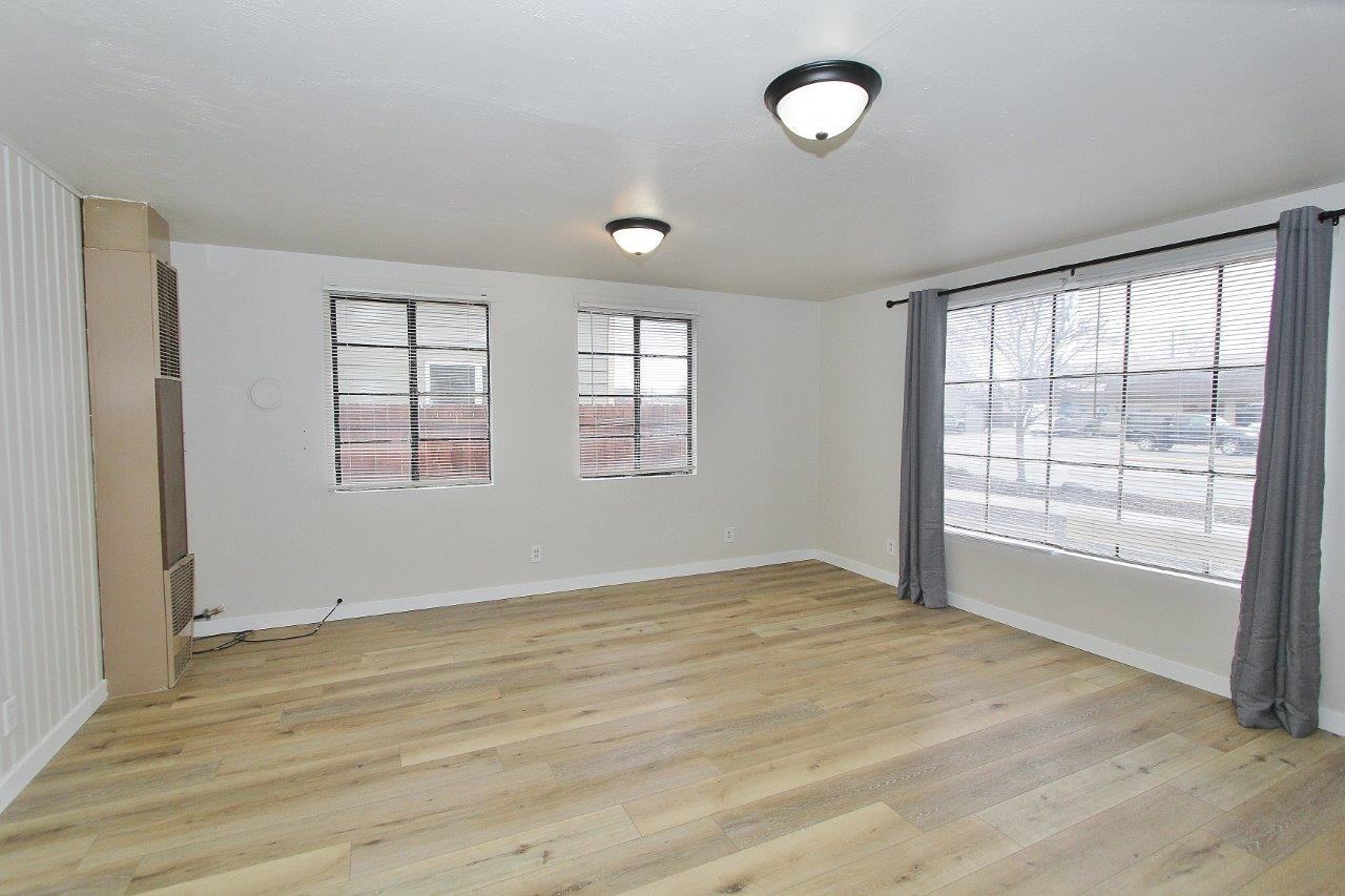 816 S Washington Ave - Photo 2 of 18