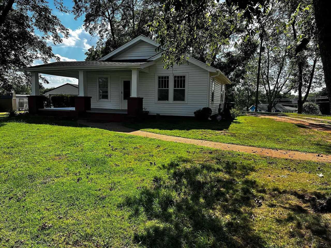 6 New Dunham Bridge Rd - Photo 3 of 16