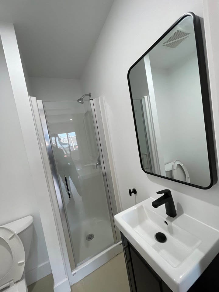 7246 Avenue Champagneur #4 - Photo 2 of 5