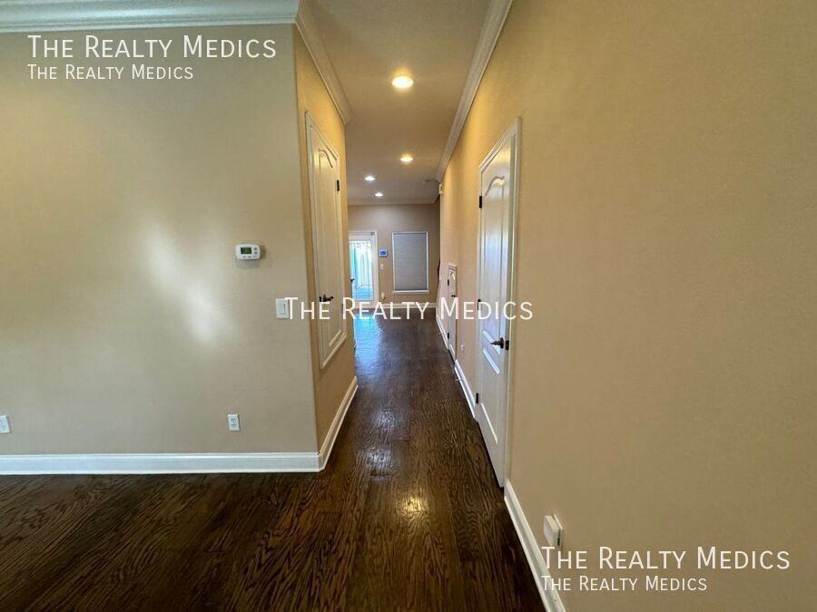 1777 Indiana Ave #B - Photo 7 of 42