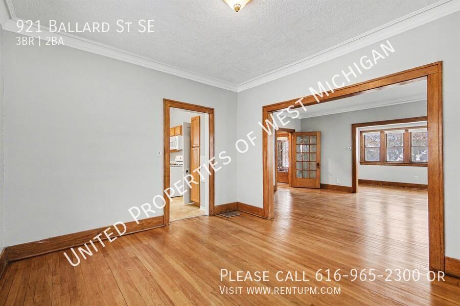 921 Ballard St Se - Photo 6 of 15