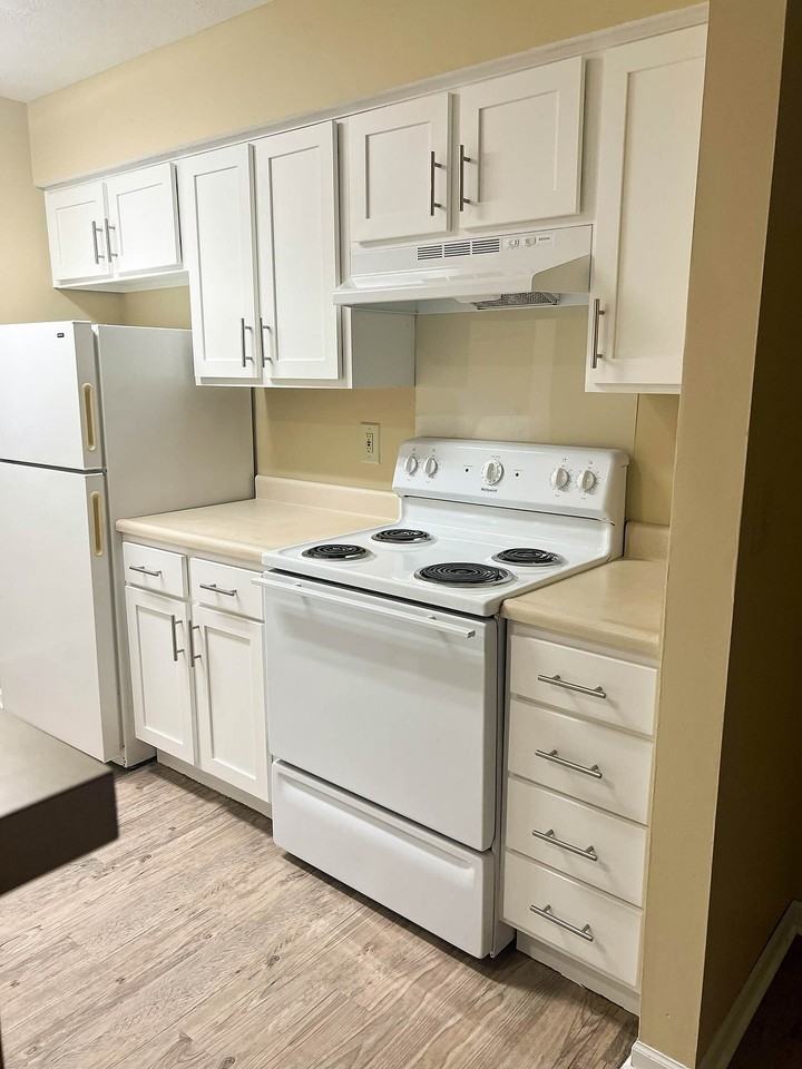 Hunters Run - Photo 4 of 13