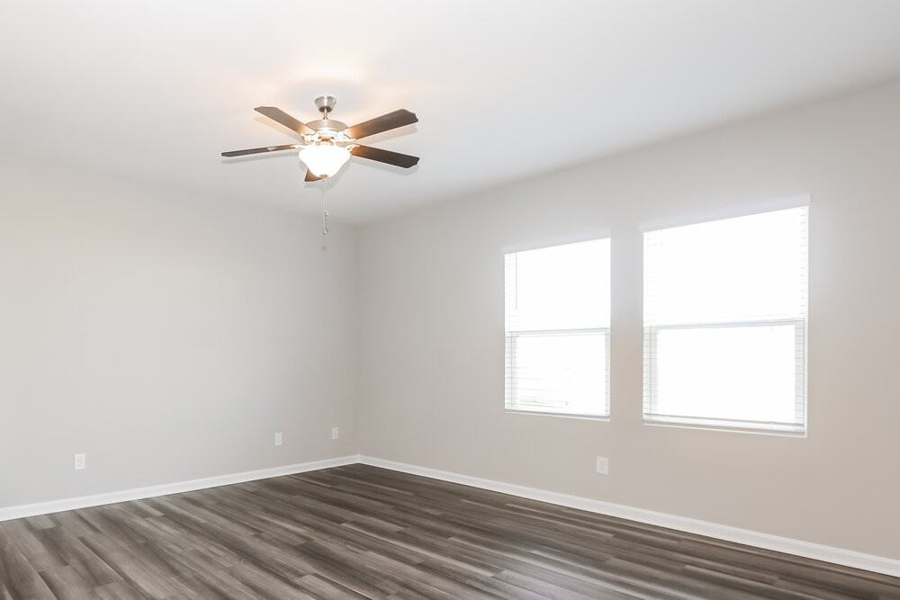 3737 Wickley Ln - Photo 5 of 17