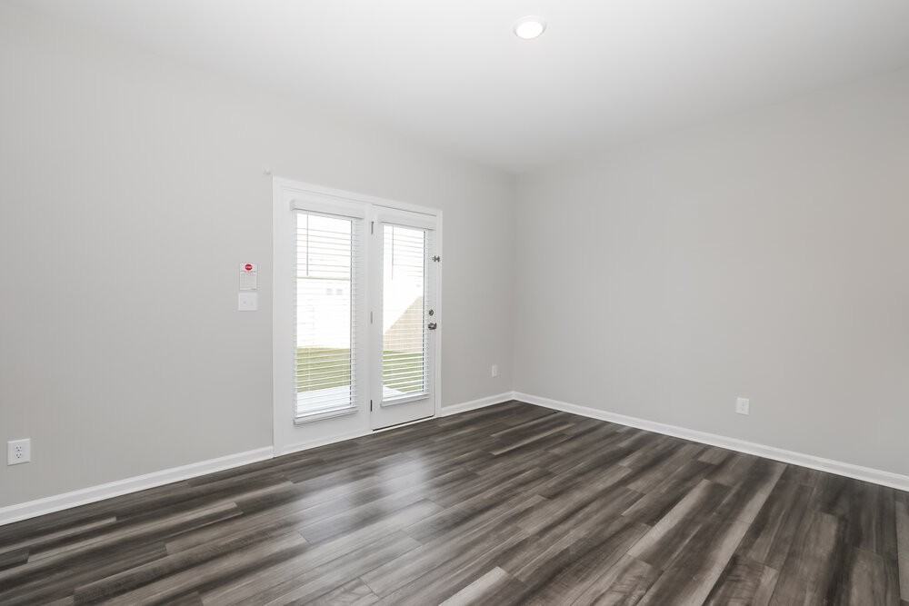 3737 Wickley Ln - Photo 6 of 17