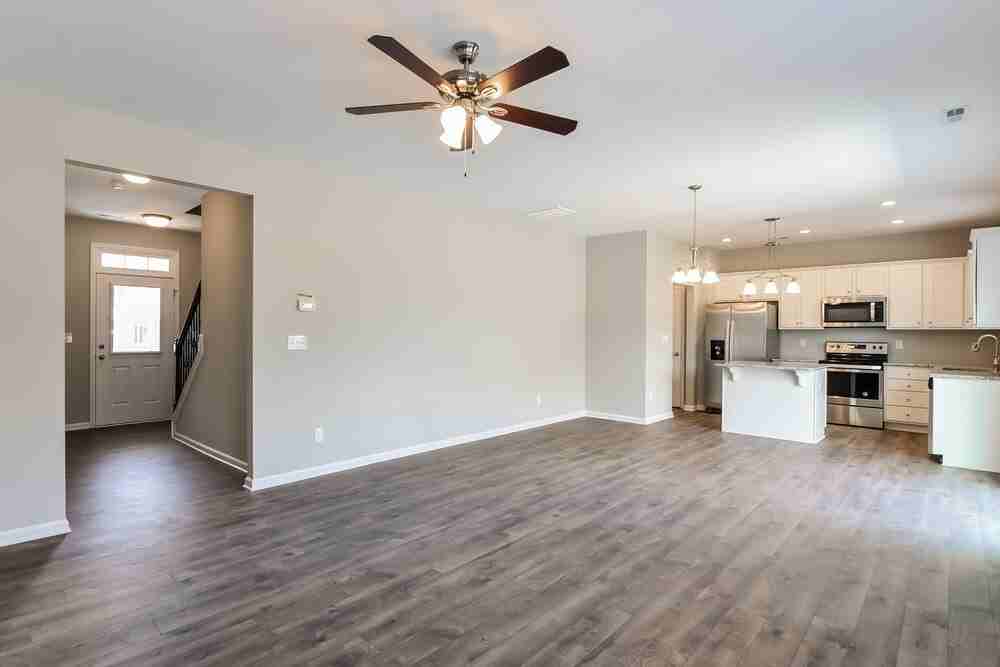 235 Durwin Ln - Photo 5 of 17