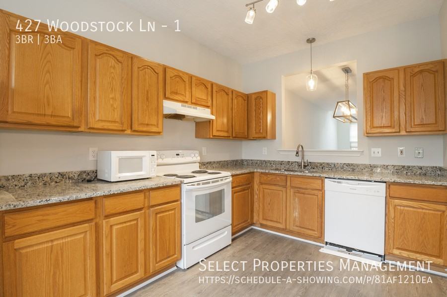 427 Woodstock Ln #1 - Photo 5 of 21