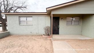 4610 52nd St #A - Photo 1 of 1