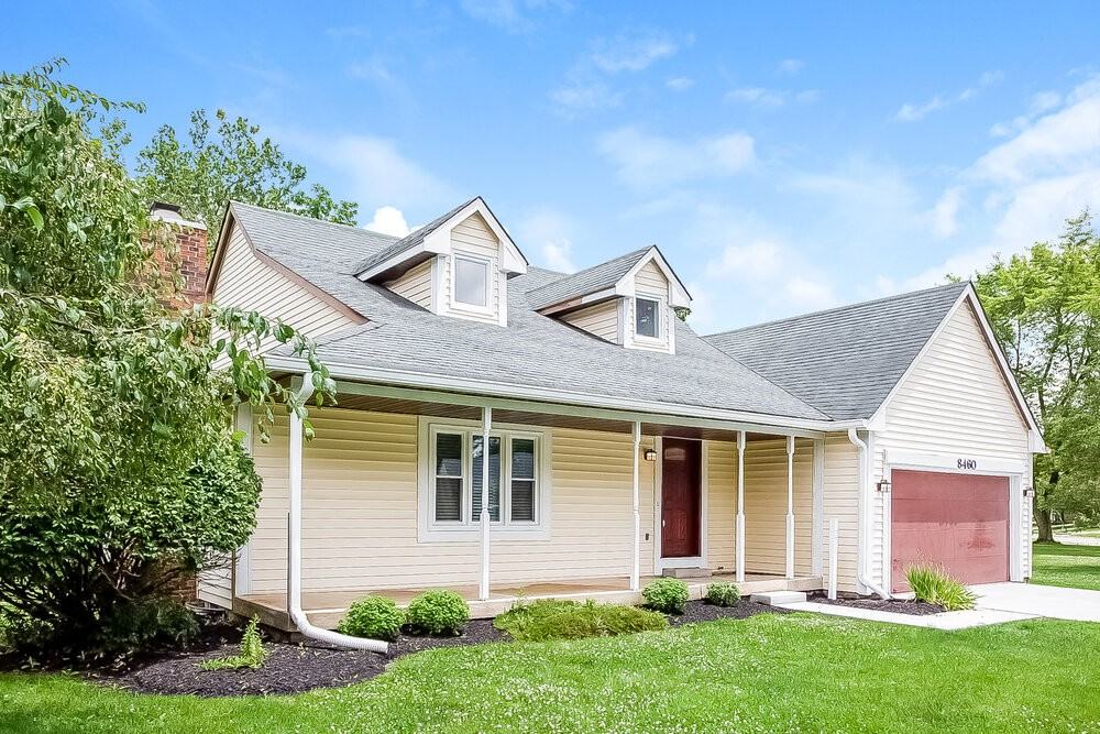 8460 Countryside Ct - Photo 4 of 17