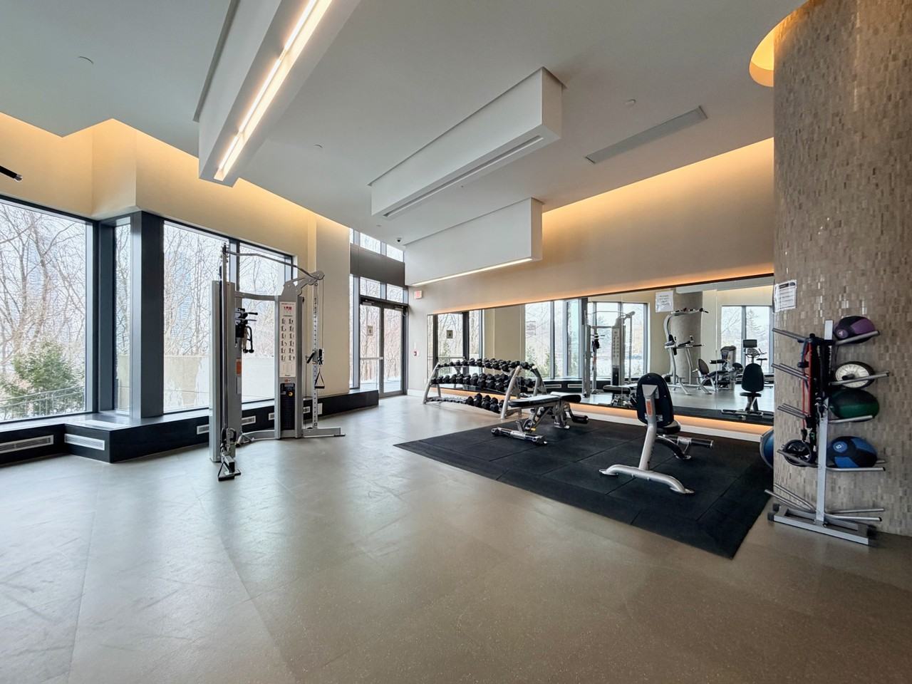 160 Vanderhoof Avenue #605 - Photo 5 of 19