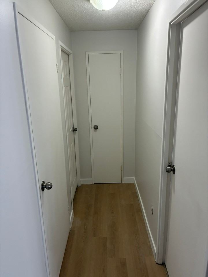 467 Chamberlain Street #309 - Photo 6 of 9