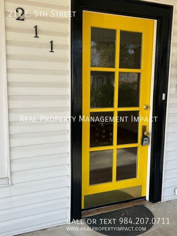 211 E 5th St - Photo 4 of 50