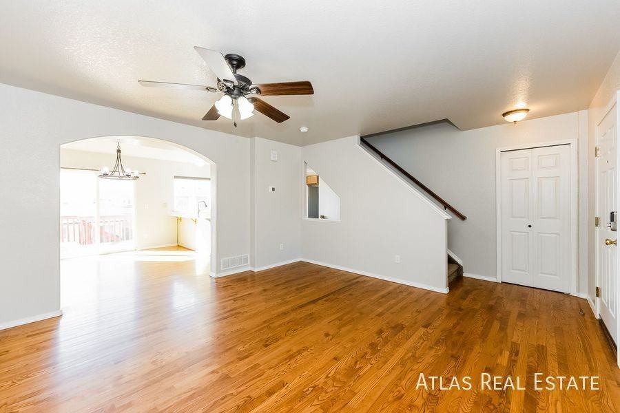 7335 Edgebrook Dr - Photo 2 of 21