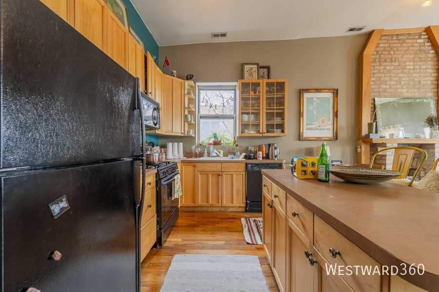 1350 W Augusta Blvd #3 - Photo 6 of 25