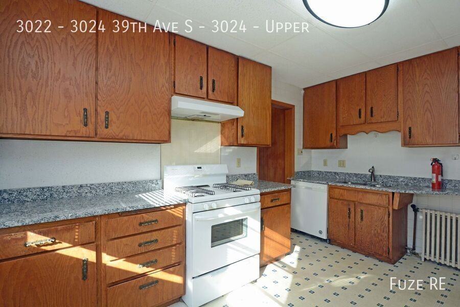 3022 - Photo 5 of 18