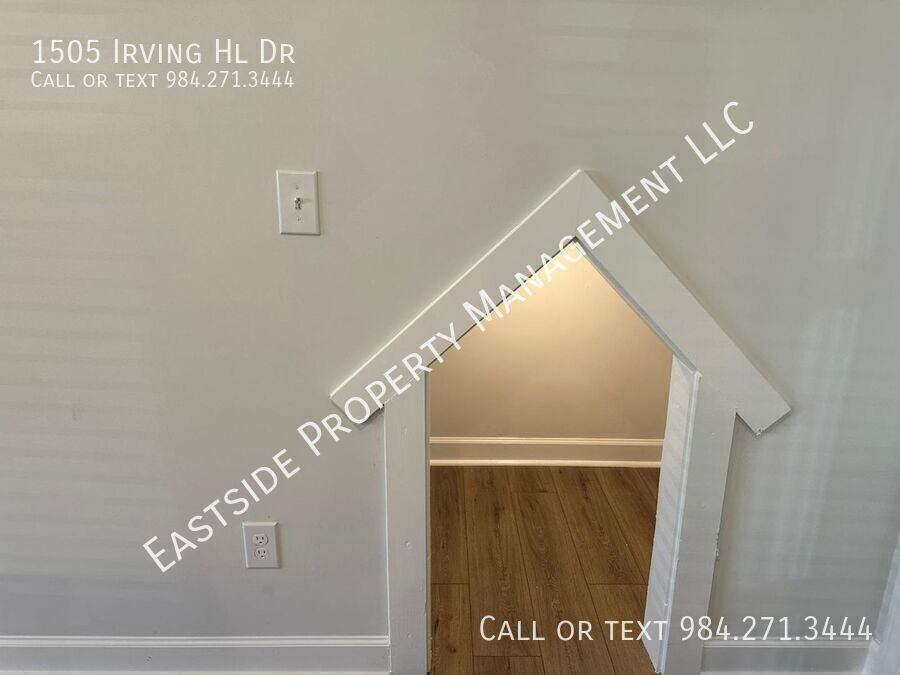 1505 Irving Hill Dr - Photo 7 of 19