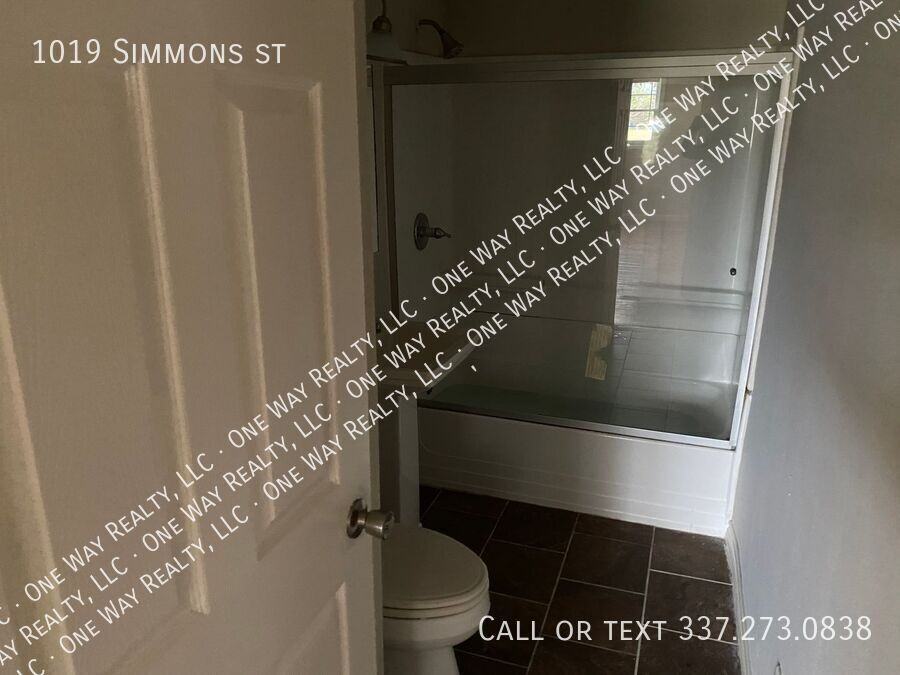 1019 Simmons St - Photo 7 of 14