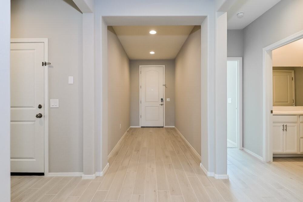 13875 E Silver Pine Trl - Photo 3 of 16