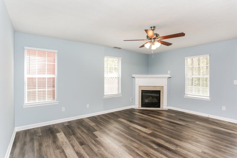 2574 Walter Way - Photo 6 of 17