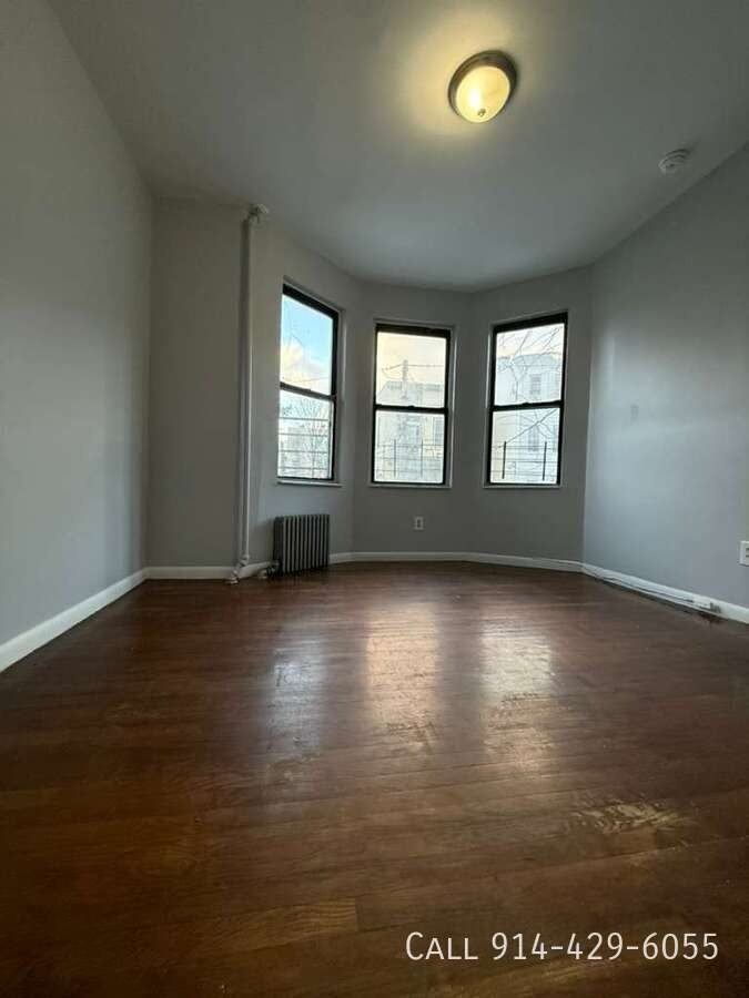 92 Ash St #2 - Photo 4 of 7