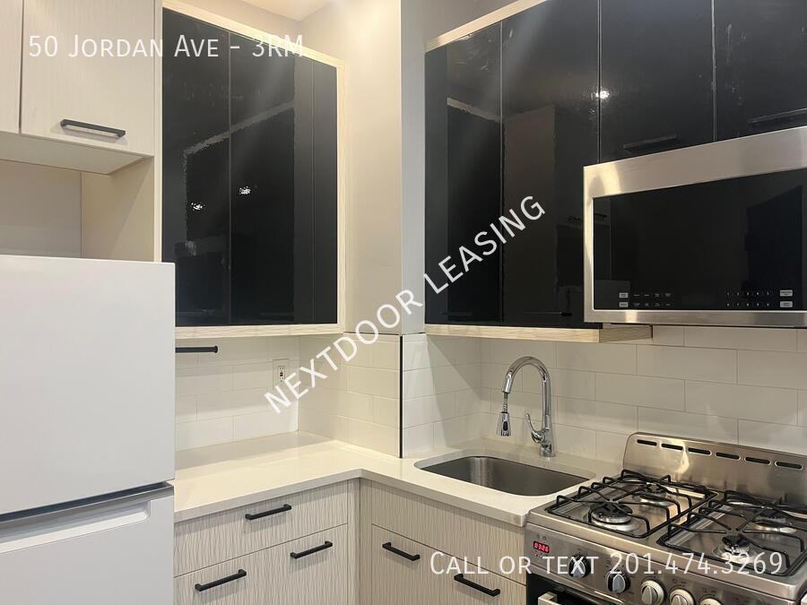 50 Jordan Ave #3RM - Photo 3 of 10