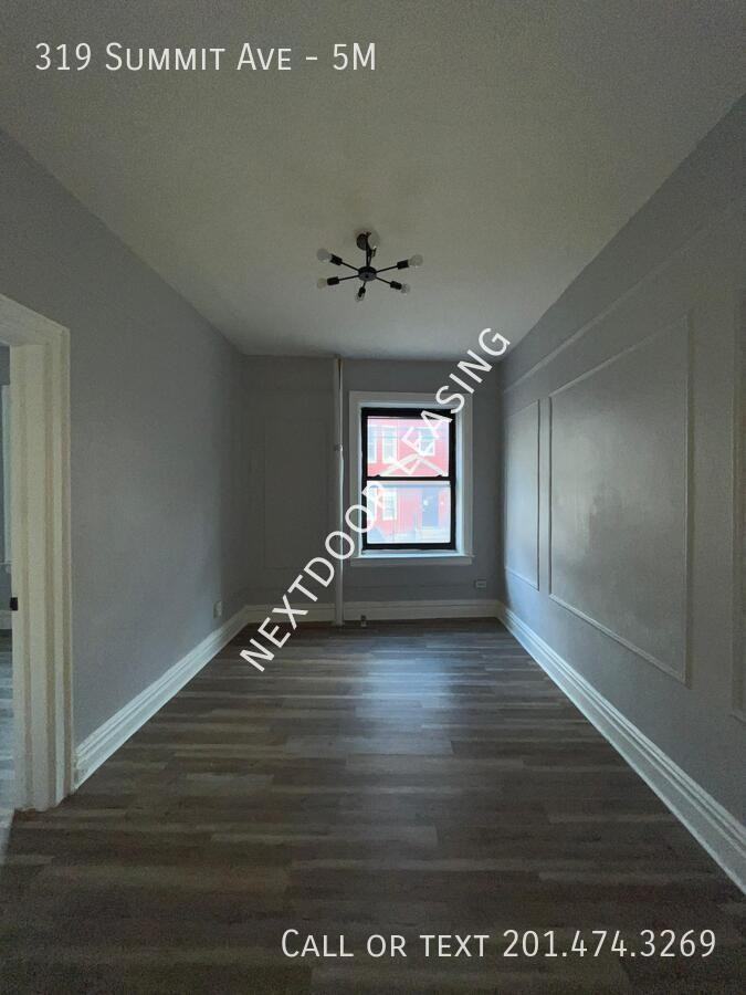 319 Summit Ave #5M - Photo 7 of 7