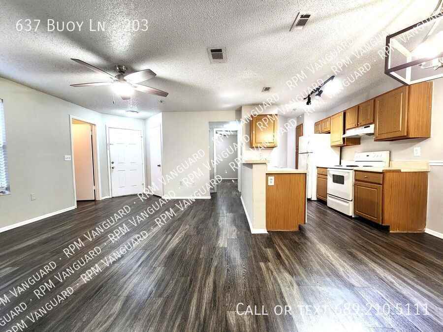 637 Buoy Ln #203 - Photo 4 of 18