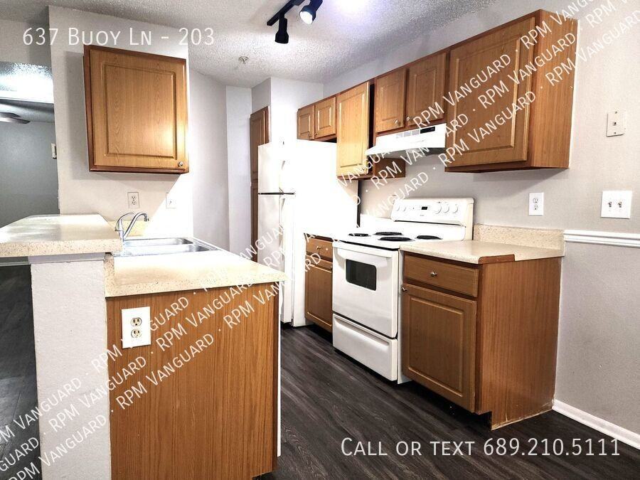 637 Buoy Ln #203 - Photo 7 of 18