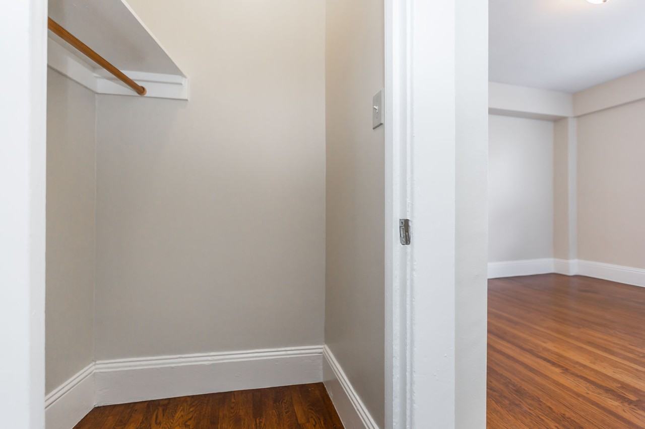 320 Turk - Photo 6 of 10