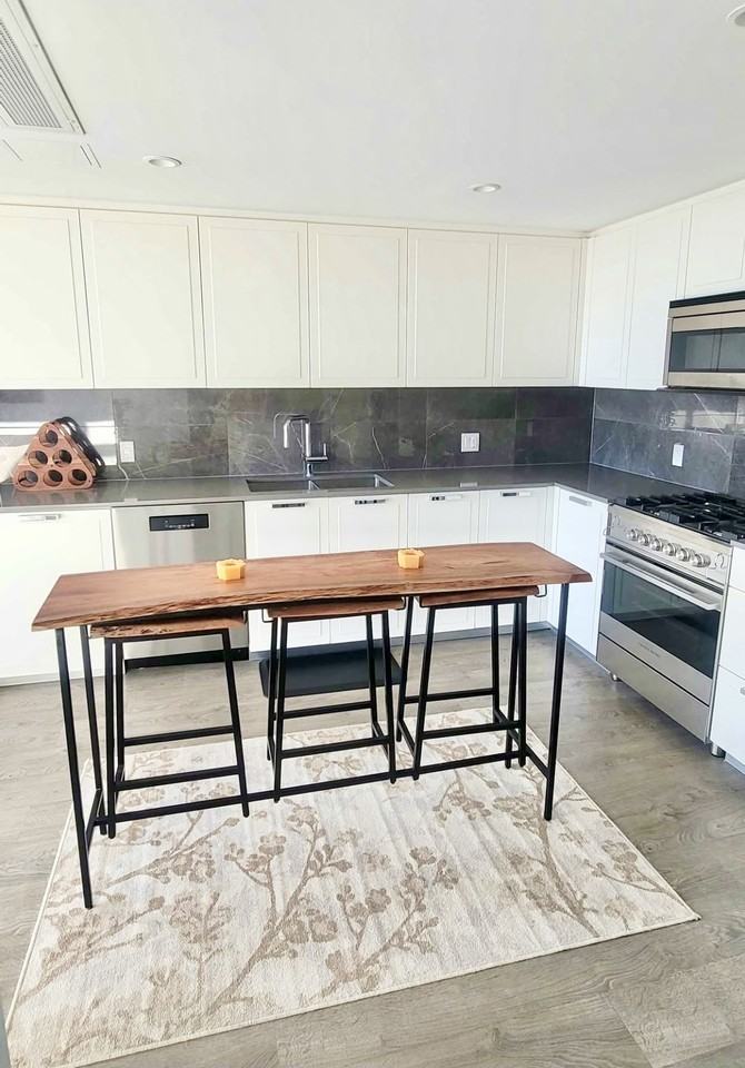 1401 Hunter Street #605 - Photo 7 of 13